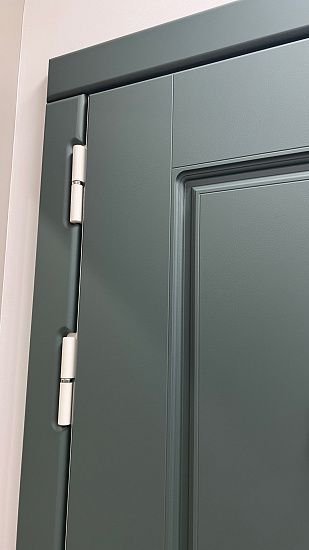 Входная дверь  