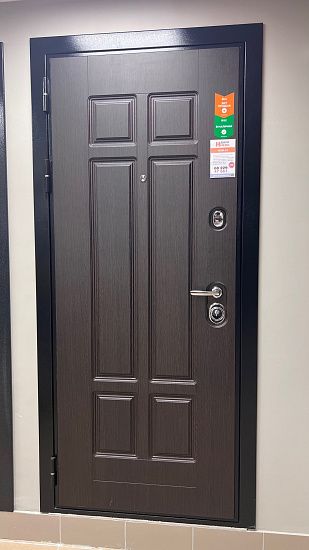 Входная дверь  