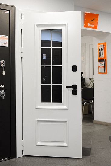 Входная дверь  