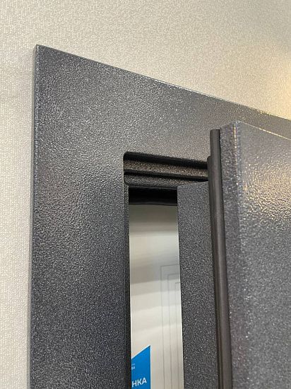 Входная дверь  