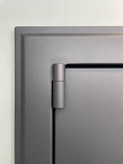 Входная дверь  