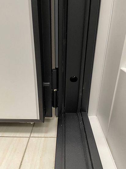 Входная дверь  